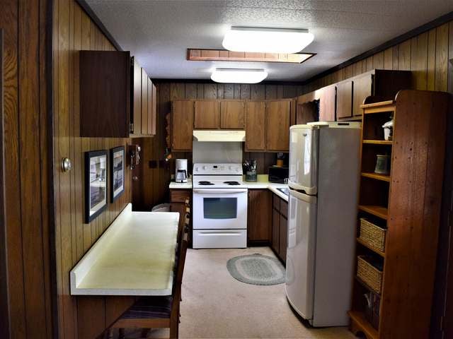 1724 B Helen Lake Road Eagle River, WI 54521 - Photo 6 of 14 Gallery Image 6