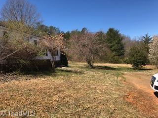 5202 Waller Road Pfafftown, NC 27040 - Photo 4 of 14 Gallery Image 4