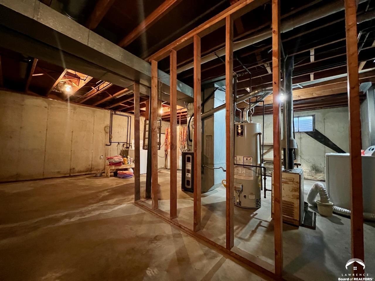 1754 East 1310th Road Lawrence, KS 66044 - Photo 17 of 23