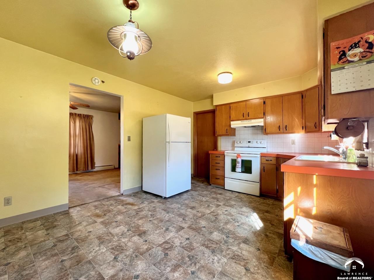 1754 East 1310th Road Lawrence, KS 66044 - Photo 6 of 23