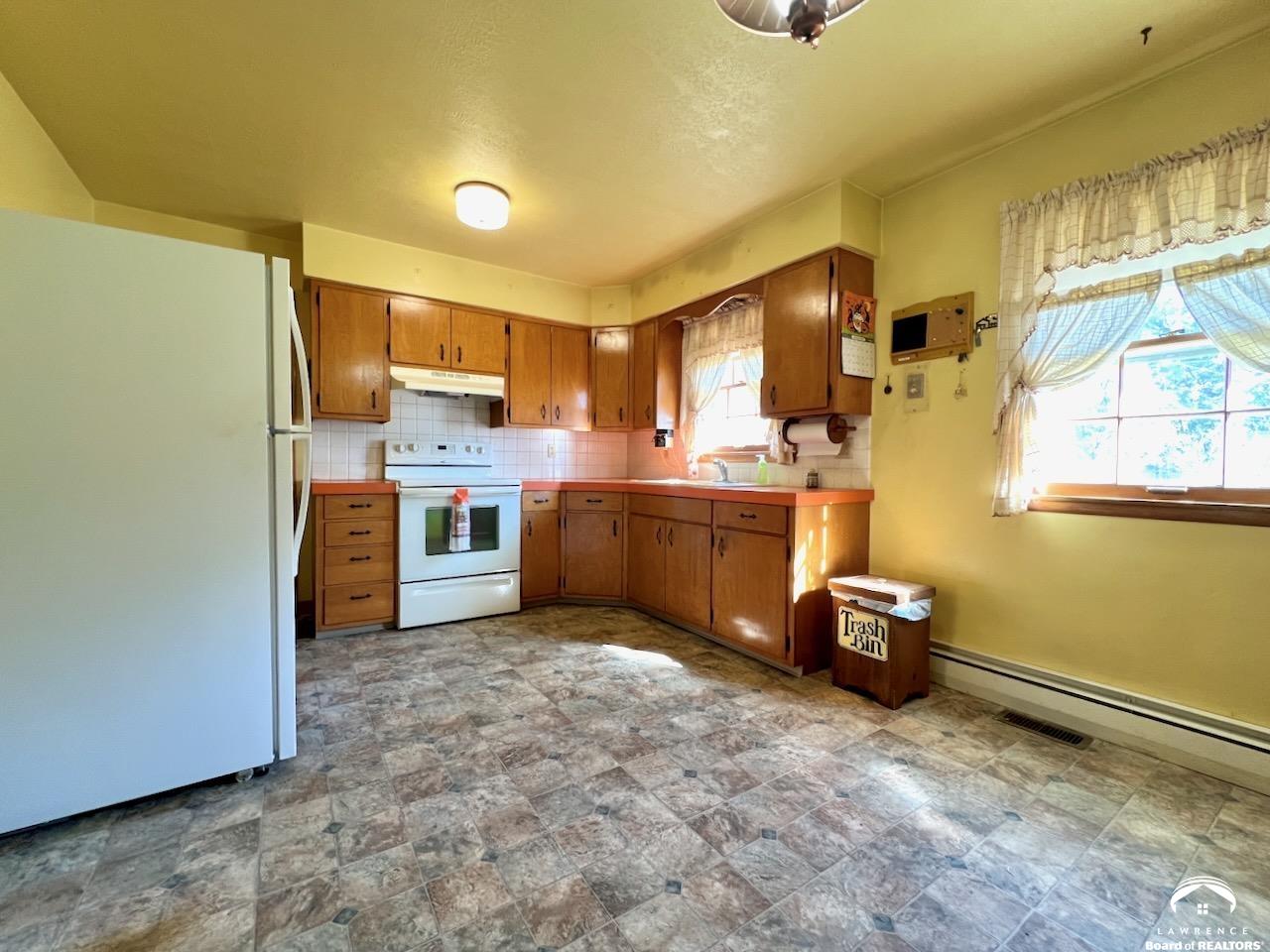 1754 East 1310th Road Lawrence, KS 66044 - Photo 7 of 23