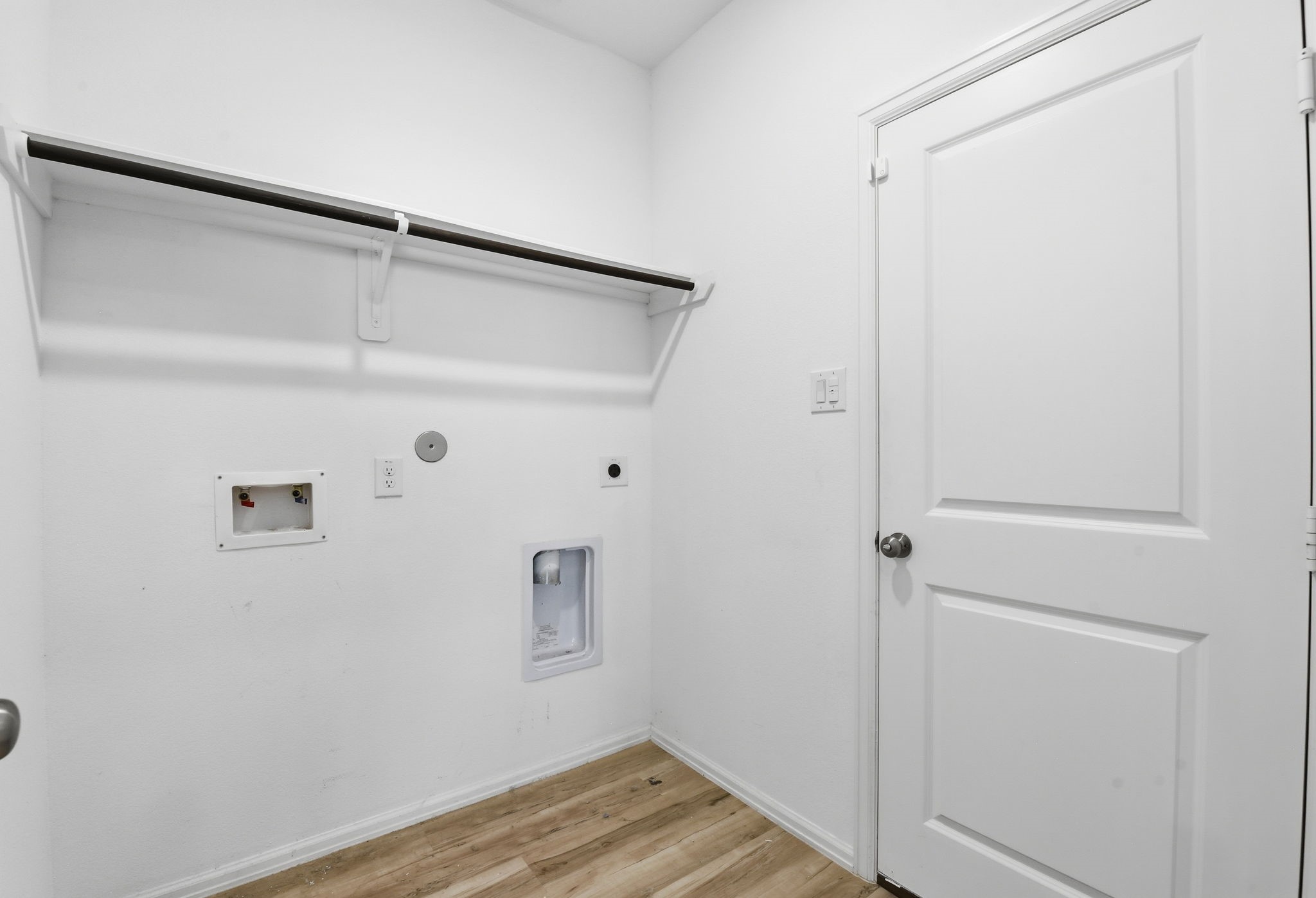 9010 Brazos Drive Baytown, TX 77521 - Photo 33 of 37 a view of bathroom