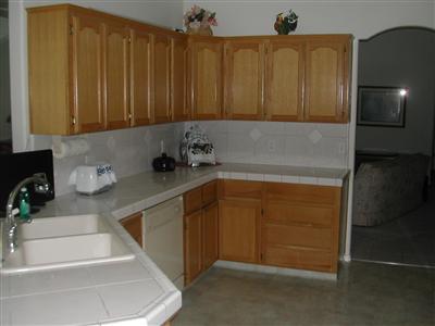 174 West Huntsman Avenue Reedley, CA 93654 - Photo 3 of 7 Gallery Image 3