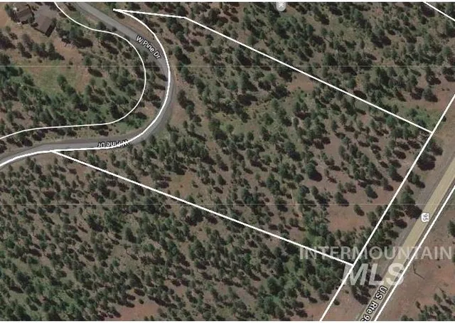 $395,000 | 2753 West Pine Drive, New Meadows, ID 83654