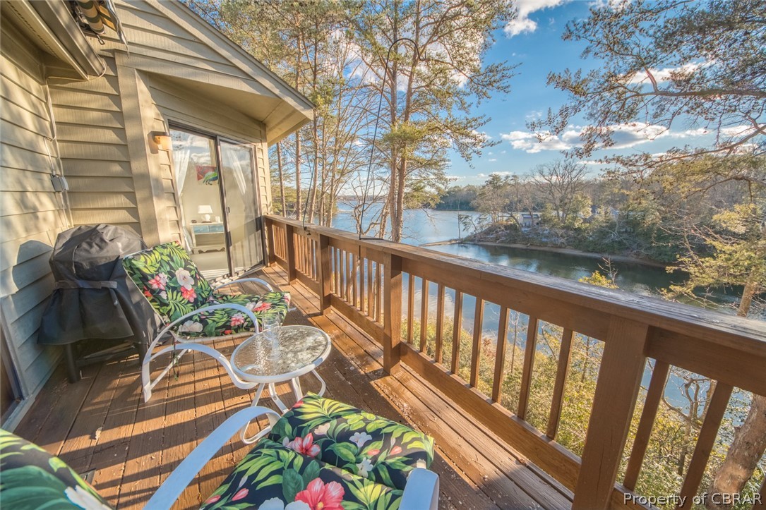 136 Mariners Point Lane, Unit D Hartfield, VA 23071 - Photo 8 of 37 Gallery Image 8