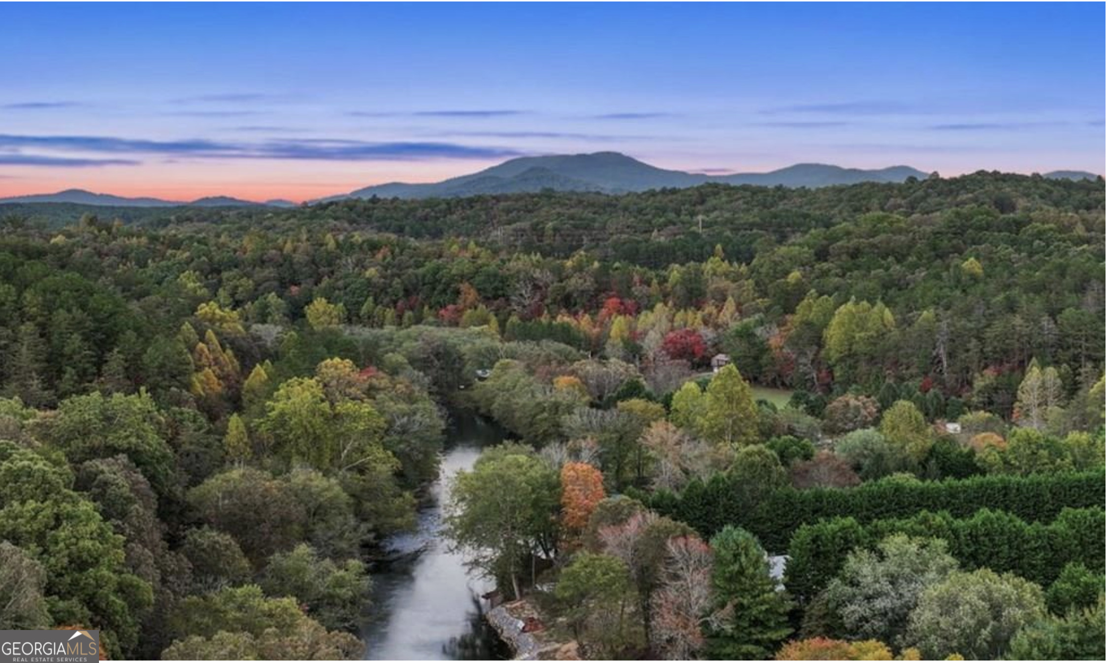 1 Riverview Circle Blue Ridge, GA 30513 - Photo 2 of 15