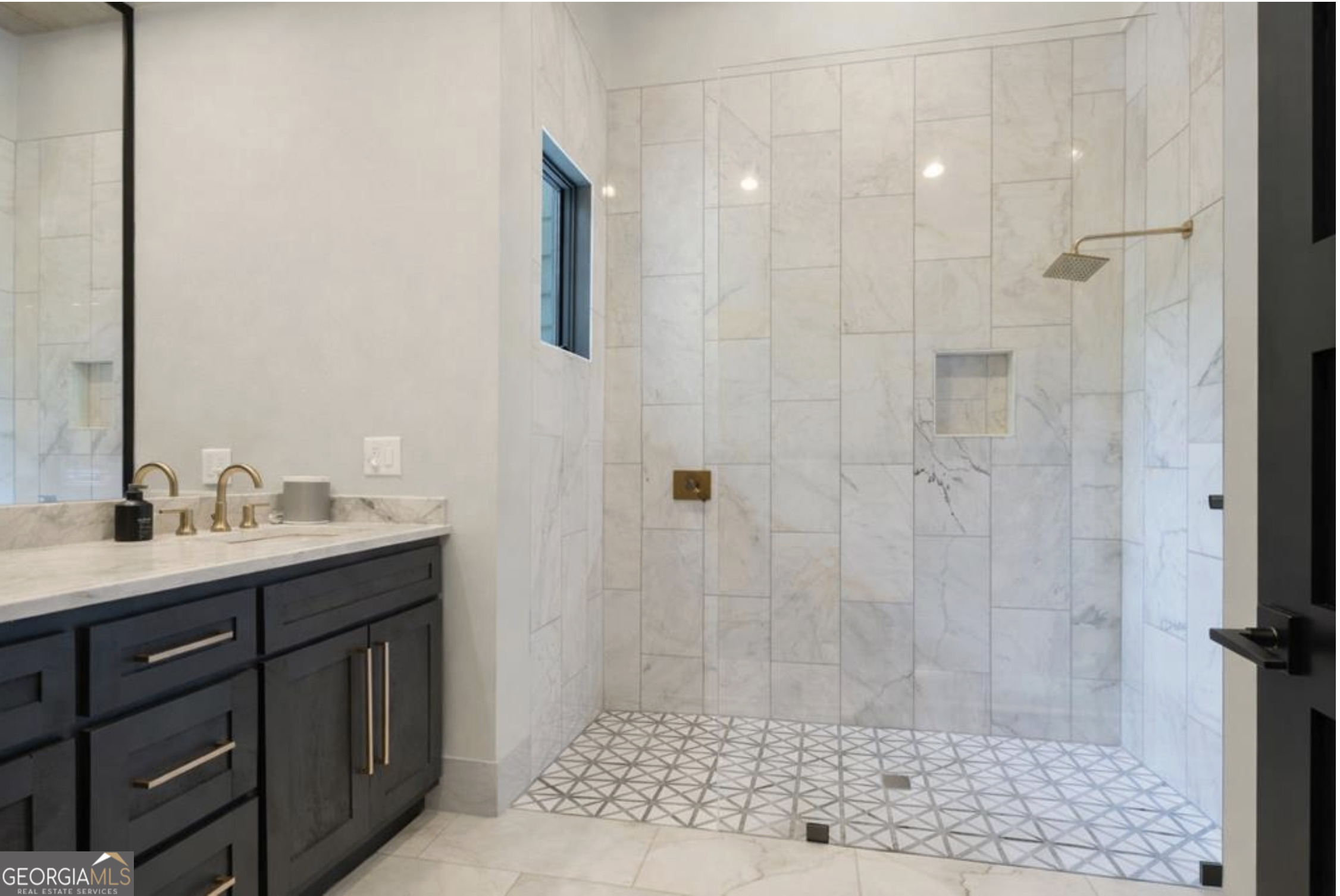 1 Riverview Circle Blue Ridge, GA 30513 - Photo 9 of 15