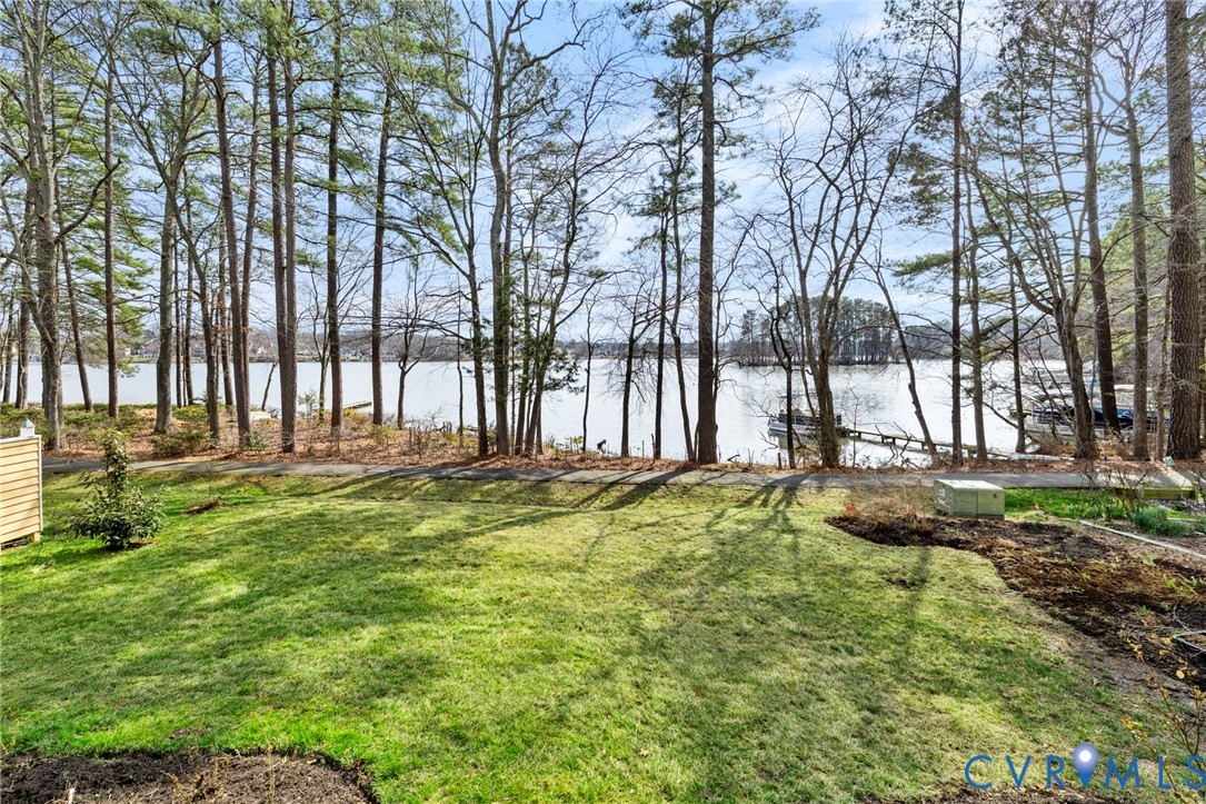 14403 Shelter Cove Road Midlothian, VA 23112 - Photo 5 of 39