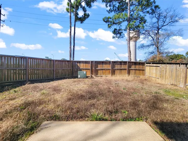 $2,095 | 16807 Lisbon Lane, Crosby, TX 77532