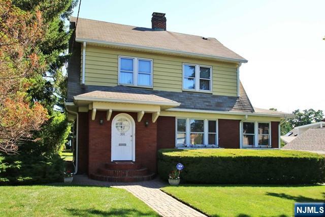 333 Henry Street Hasbrouck Heights, NJ 07604 - Photo 1 of 27