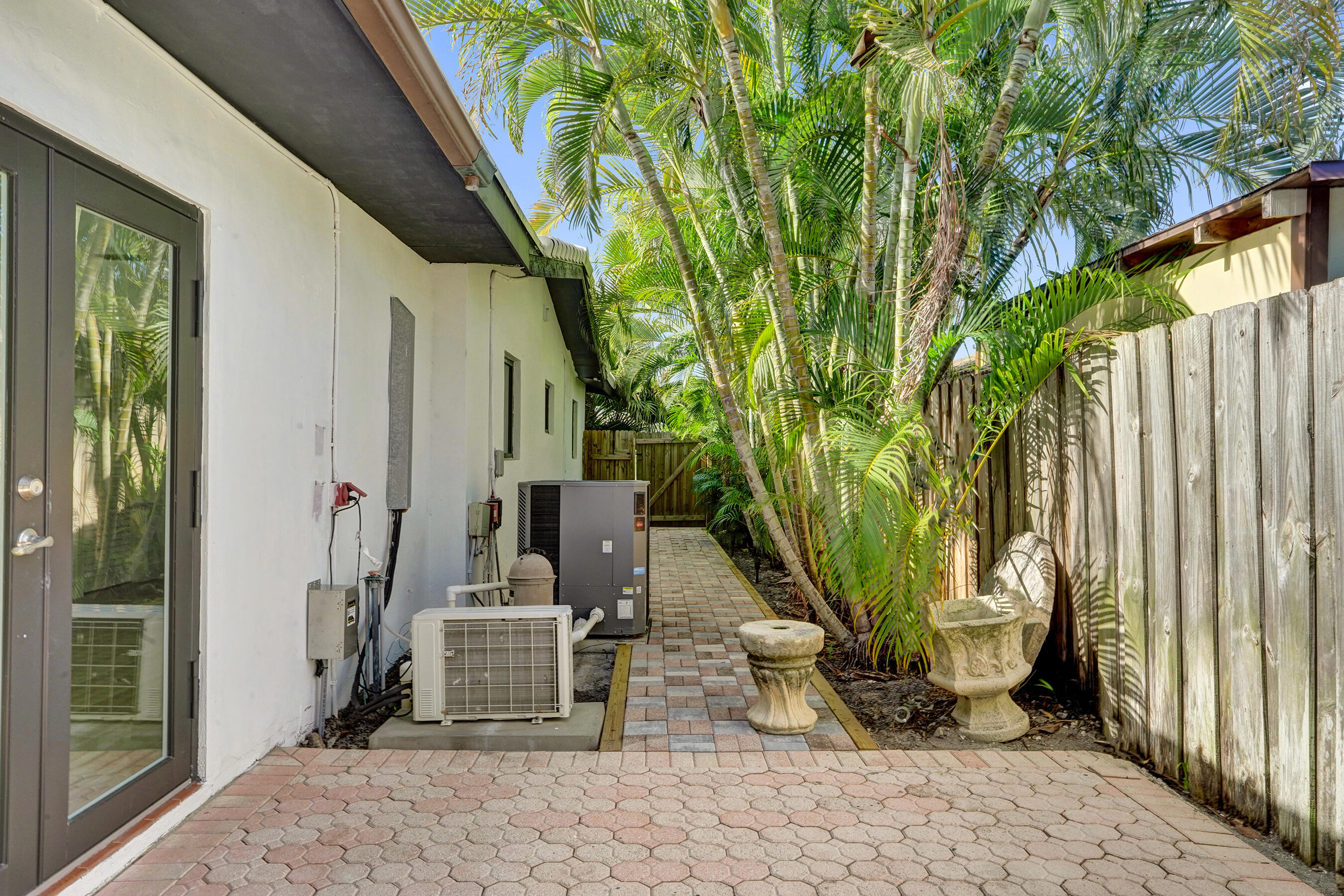 1250 Southwest 4th Street Boca Raton, FL 33486 - Photo 51 of 63 DSC02183