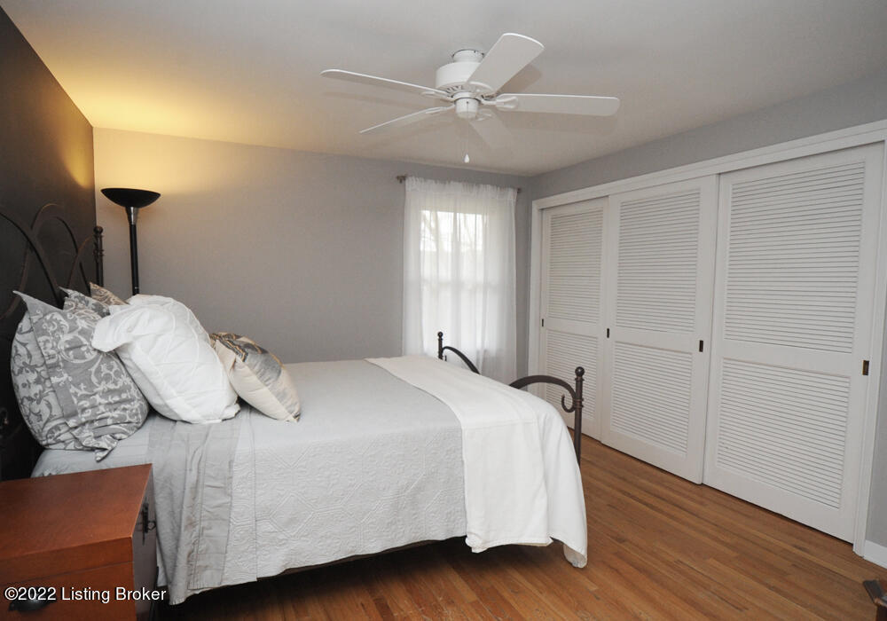 7214 Woolrich Road Louisville, KY 40222 - Photo 13 of 32 Johnny_23