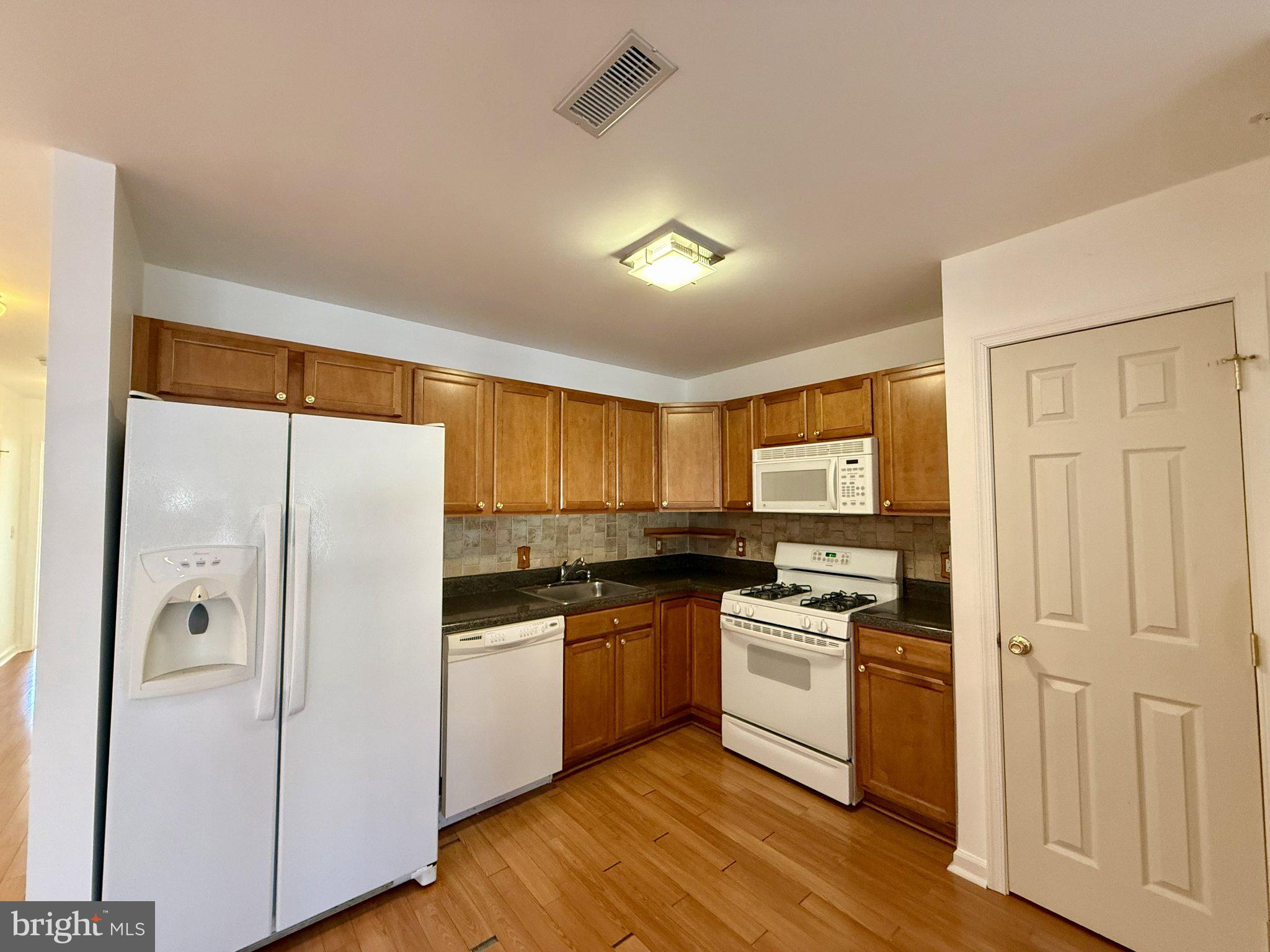 9228-38 Blue Grass Road, Unit 4 Philadelphia, PA 19114 - Photo 5 of 15 Gallery Image 5