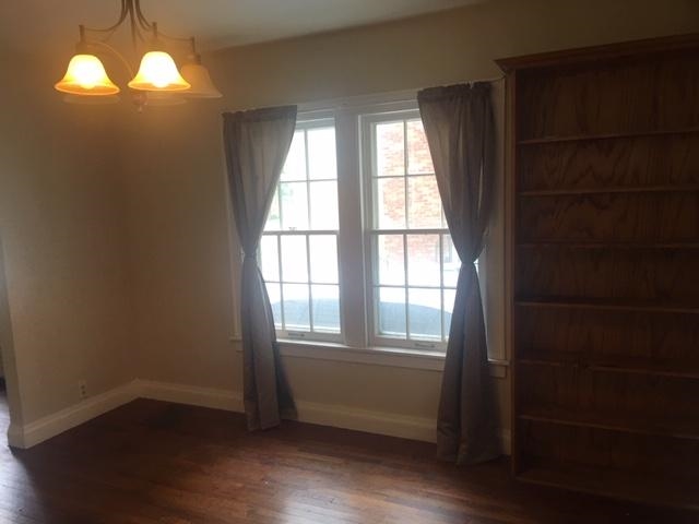 914 North 11th Street Springfield, IL 62702 - Photo 16 of 30