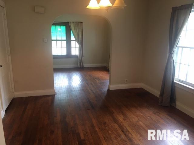914 North 11th Street Springfield, IL 62702 - Photo 17 of 30