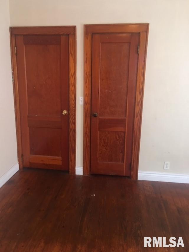 914 North 11th Street Springfield, IL 62702 - Photo 22 of 30