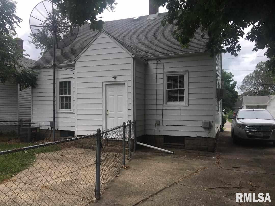 914 North 11th Street Springfield, IL 62702 - Photo 4 of 30