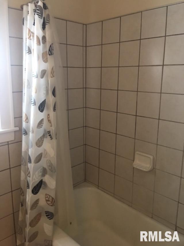 914 North 11th Street Springfield, IL 62702 - Photo 10 of 30