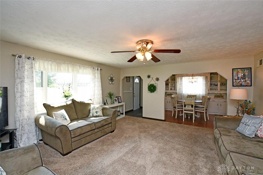 1787 Turnbull Road Beavercreek, OH 45432 - Photo 9 of 37