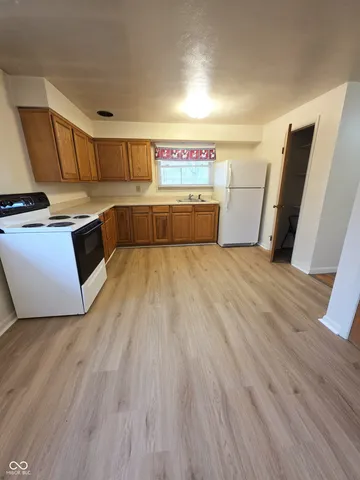 $1,100 | 10701 Broadway Street, Carmel, IN 46280