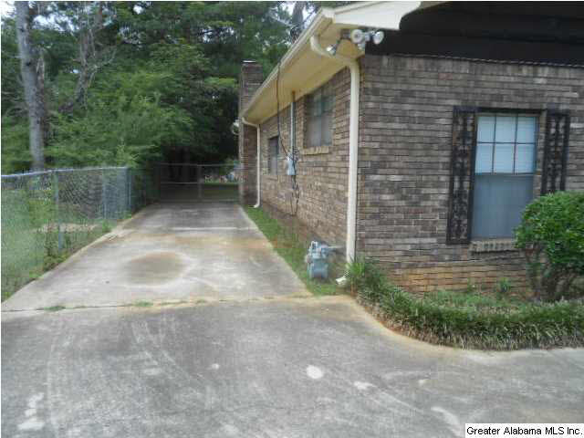 84 Morgan Road Bessemer, AL 35020 - Photo 2 of 27