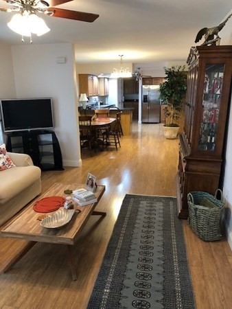 10 Robert Road Plainville, MA 02762 - Photo 5 of 20 Gallery Image 5