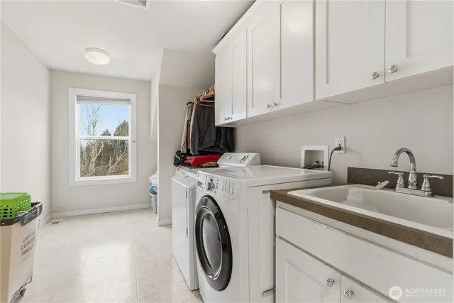 $2,380,000 | 6082 167th Avenue Southeast, Bellevue, WA 98006