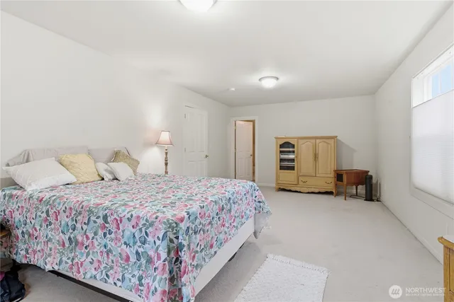 $2,380,000 | 6082 167th Avenue Southeast, Bellevue, WA 98006