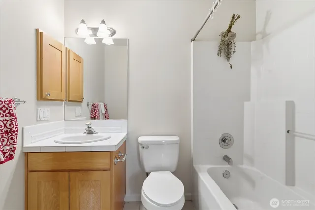 $2,380,000 | 6082 167th Avenue Southeast, Bellevue, WA 98006