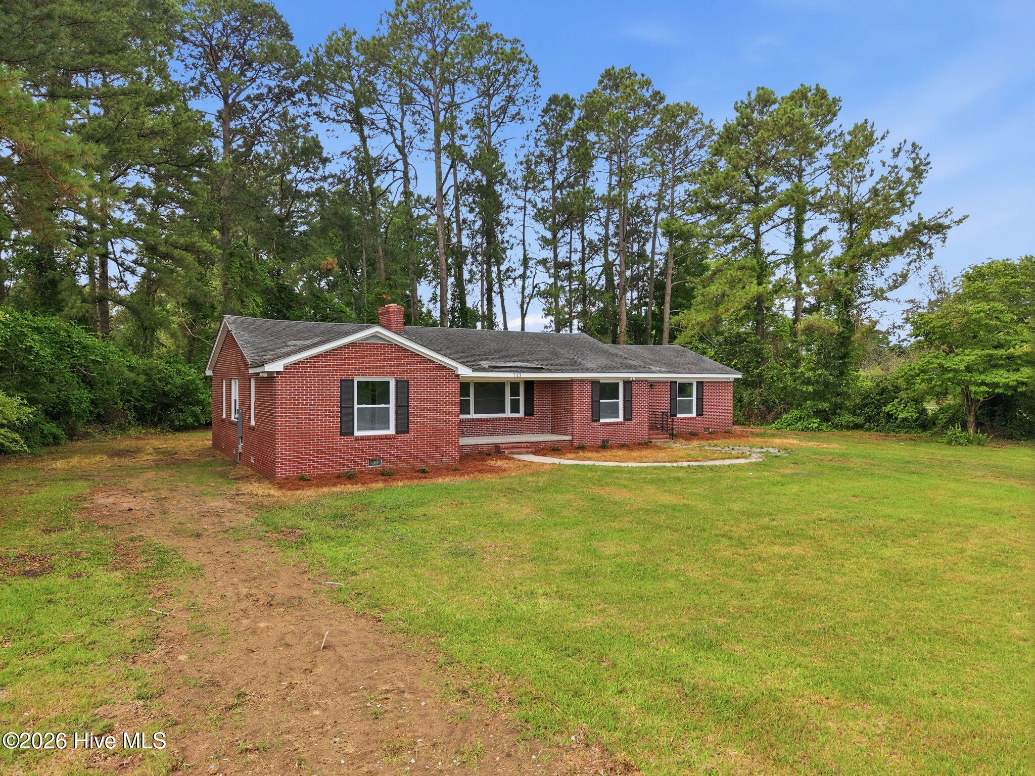 713 Tyree Road Kinston, NC 28504 - Photo 2 of 29