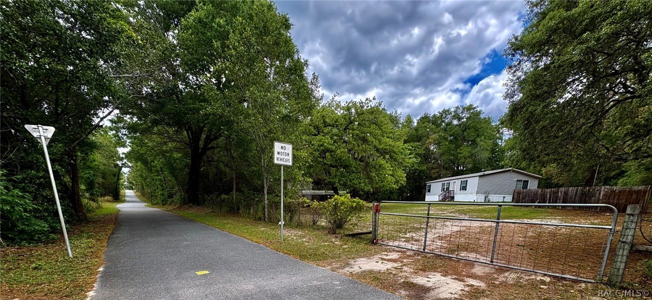 27001 Richbarn Road Brooksville, FL 34601 - Photo 2 of 23