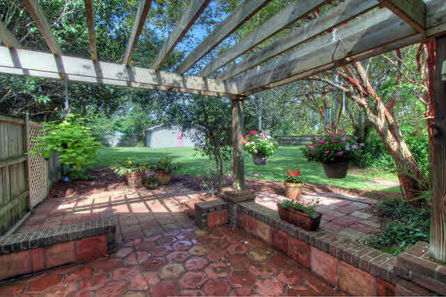 9075 Mosley Road Fairhope, AL 36532 - Photo 24 of 46 side patio