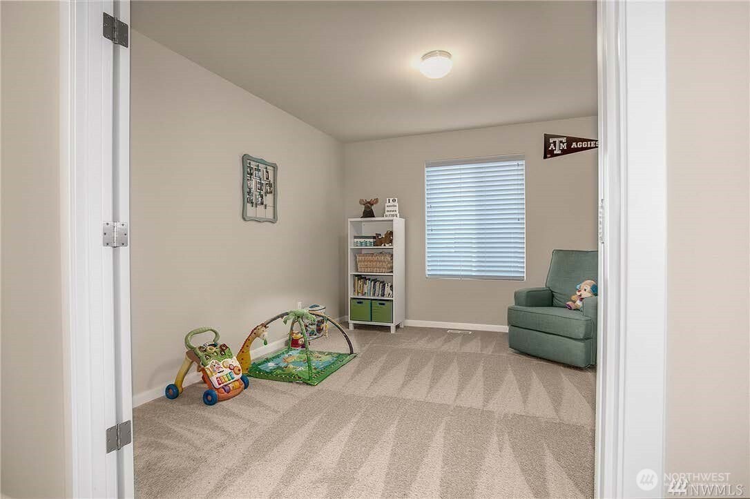 17617 35th Drive Southeast Bothell, WA 98012 - Photo 10 of 14 Gallery Image 10