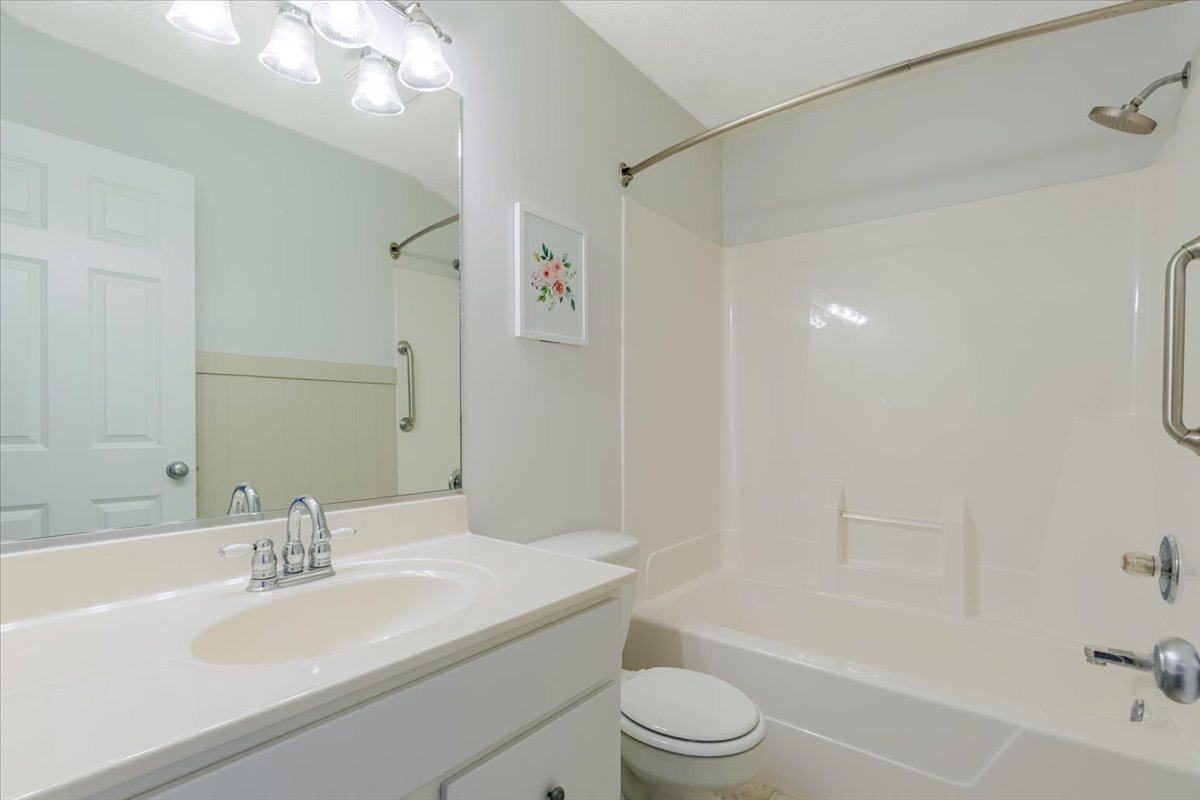 516 Wild Turkey Lane Normal, IL 61761 - Photo 17 of 26 Gallery Image 17