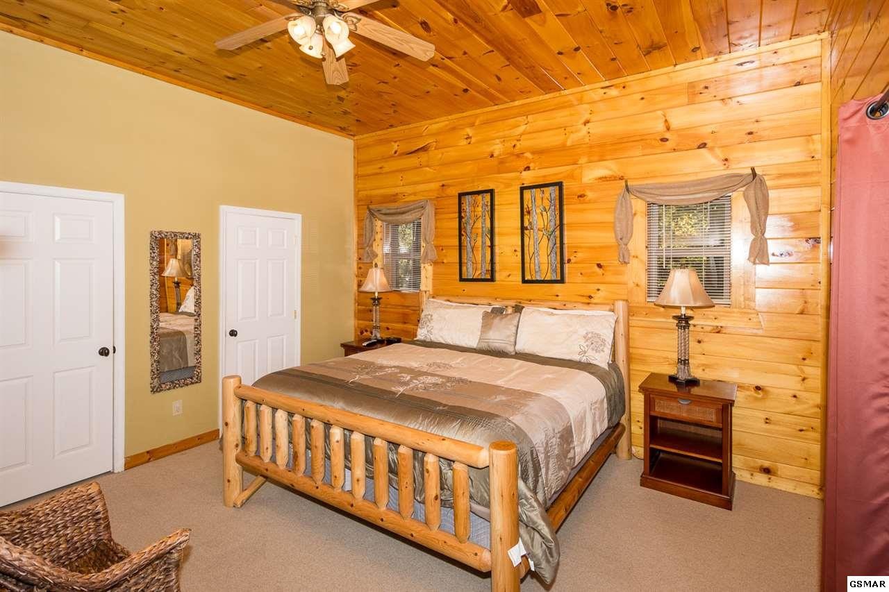 4729 Riversong Way, Unit RIVERSONGRETREAT Sevierville, TN 37876 - Photo 16 of 28 Gallery Image 16