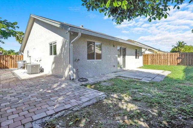 $3,500 | 10548 Boca Entrada Boulevard, Boca Raton, FL 33428