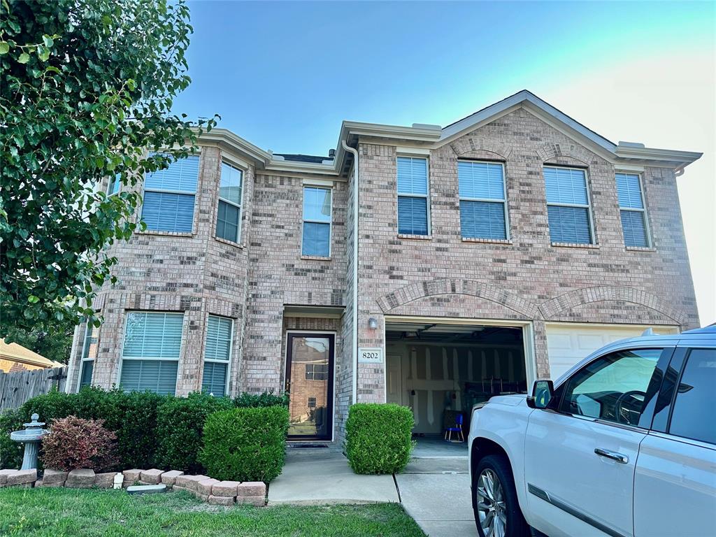 8202 Mossberg Dr  