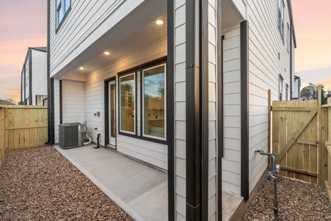 $354,900 | 5923 Wheatley Street, Houston, TX 77091