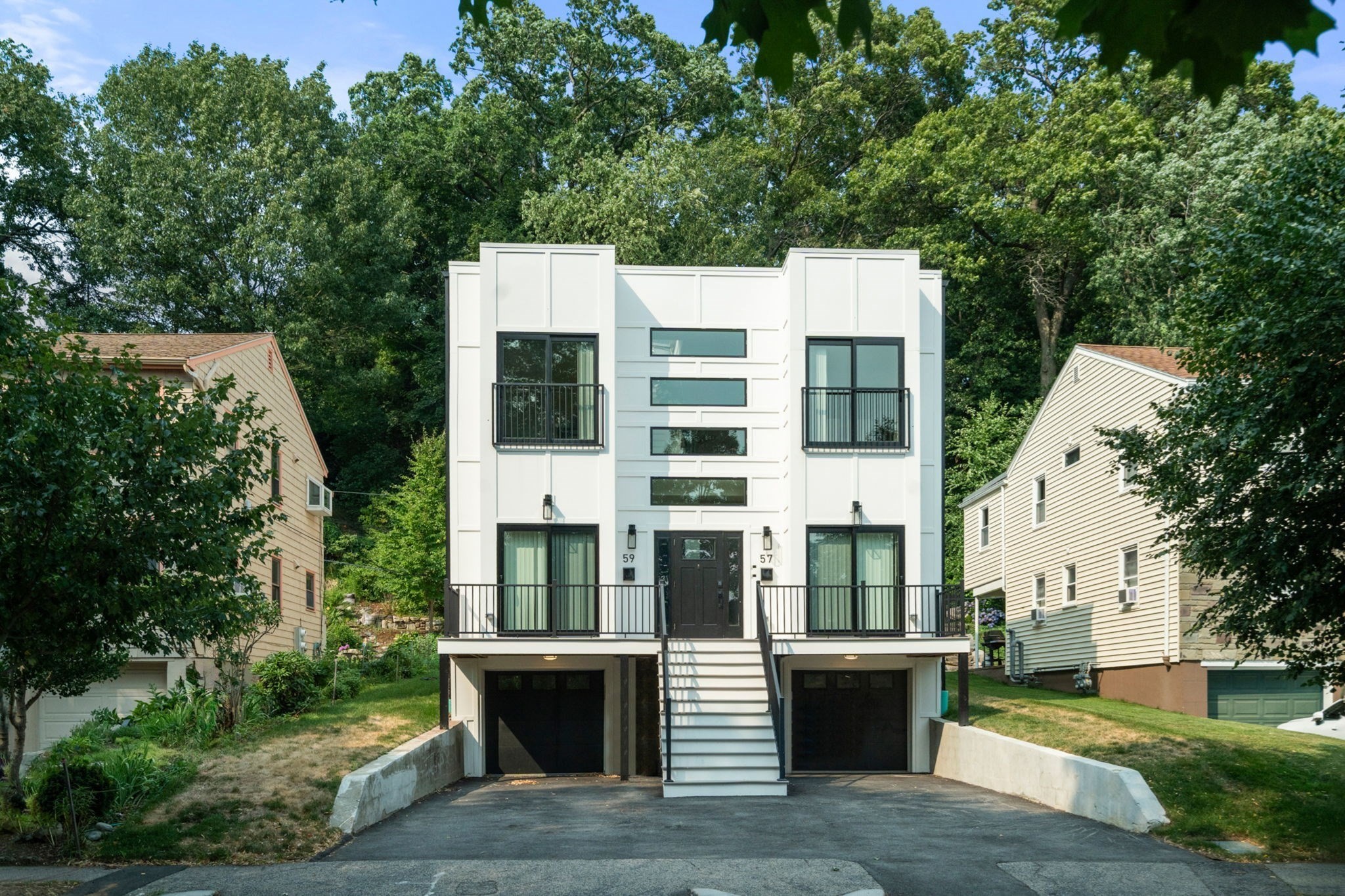 59 Highland Road, Unit 59 Brookline, MA 02445 - Photo 29 of 34 Gallery Image 29
