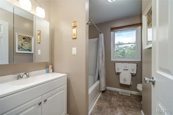 $335,000 | 105 Old Farm Estates Road, Union, MO 63084