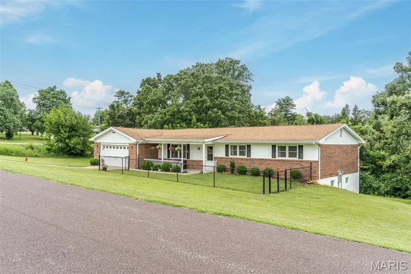 $335,000 | 105 Old Farm Estates Road, Union, MO 63084