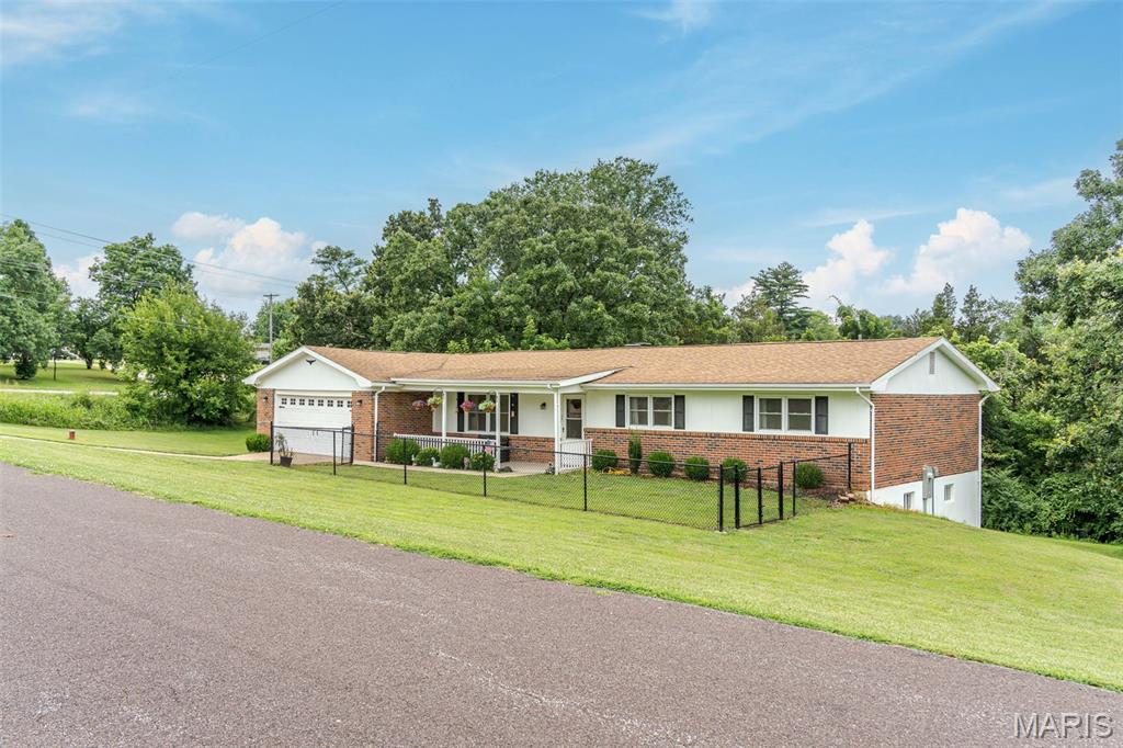 105 Old Farm Estates Road Union, MO 63084 - Photo 8 of 48