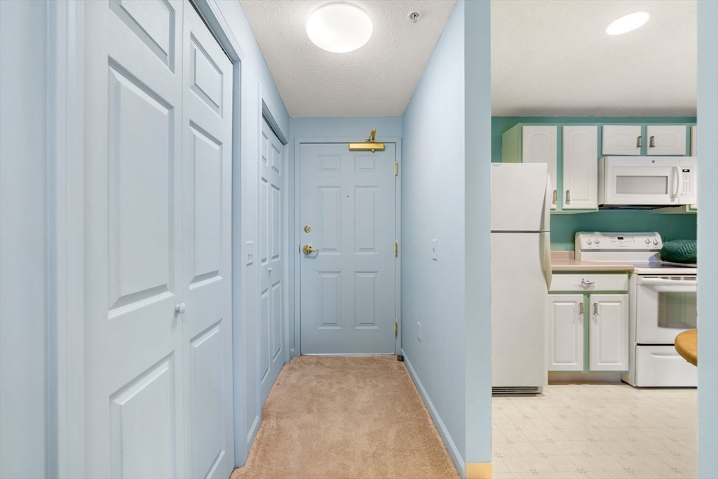 2 Ocean Avenue, Unit 1M Gloucester, MA 01930 - Photo 17 of 34