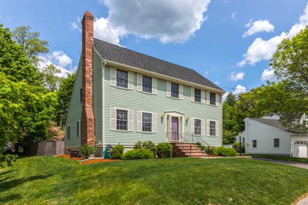 97 Avalon Road Reading, MA 01867 - Photo 2 of 30