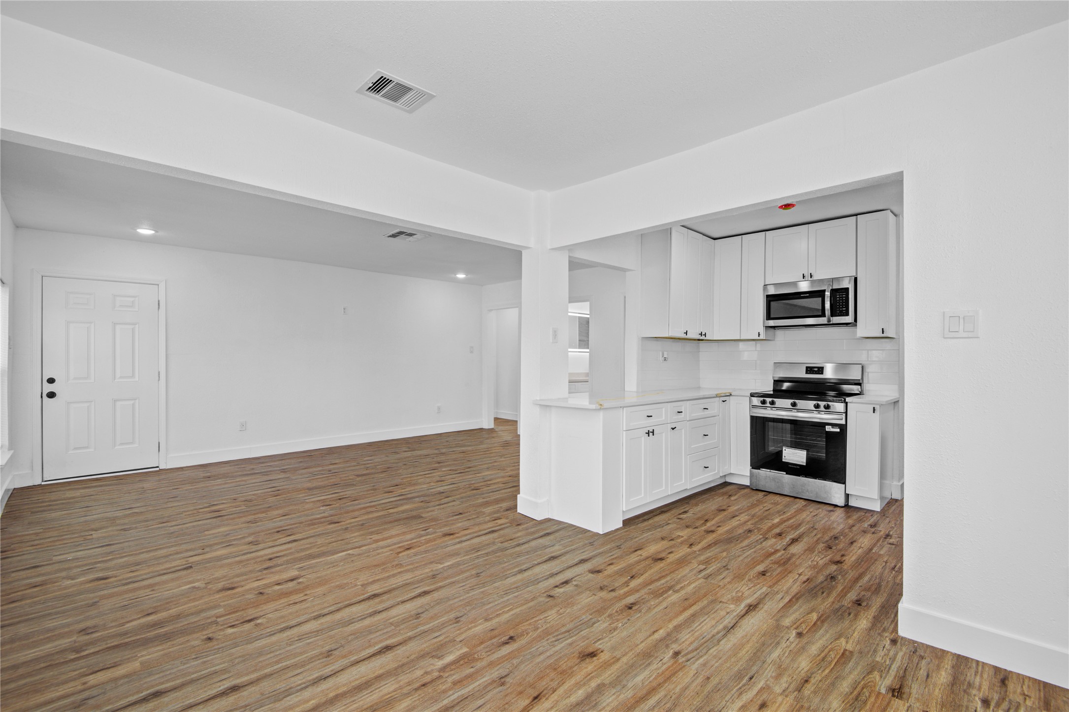 1203 West 6th Street Freeport, TX 77541 - Photo 10 of 35
