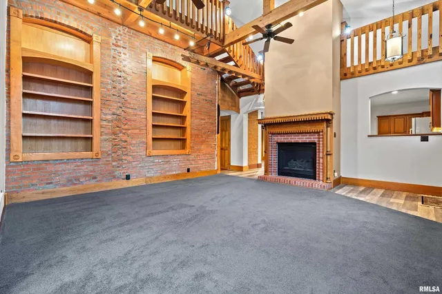 $675,000 | 7216 Valley Drive, Bettendorf, IA 52722