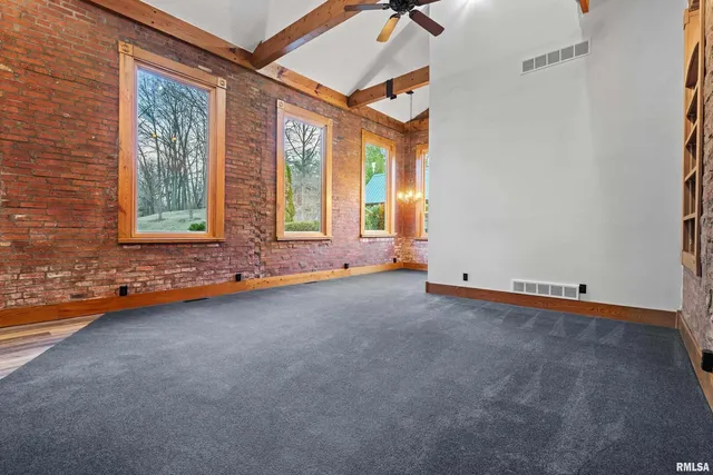 $675,000 | 7216 Valley Drive, Bettendorf, IA 52722