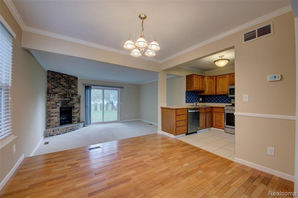 43515 Applewood Road Canton, MI 48188 - Photo 7 of 22