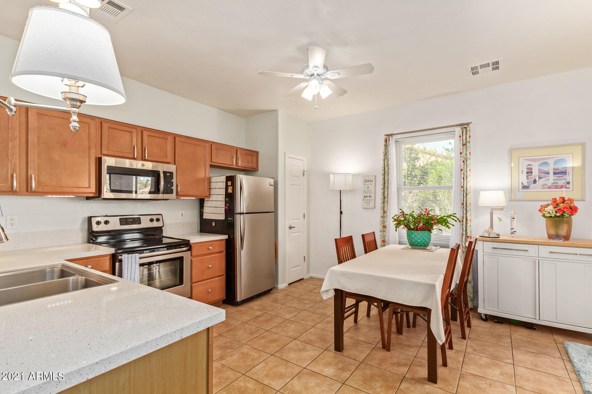 4494 East Del Rio Street Gilbert, AZ 85295 - Photo 6 of 11 16-Del Rio