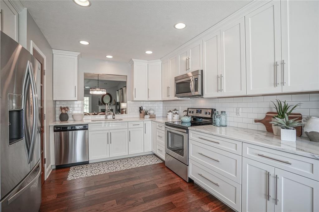 10757 Springston Court Fishers, IN 46037 - Photo 4 of 45 Gallery Image 4